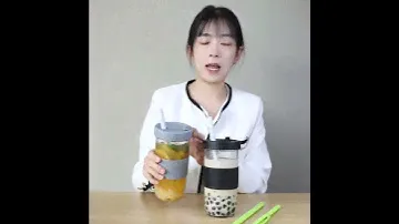 750ml Glass Mason Jar with Plastic Lids and Silicone Sleeve Straw